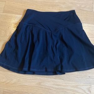 BLACK Aerie offline crossover 2 in 1 skirt